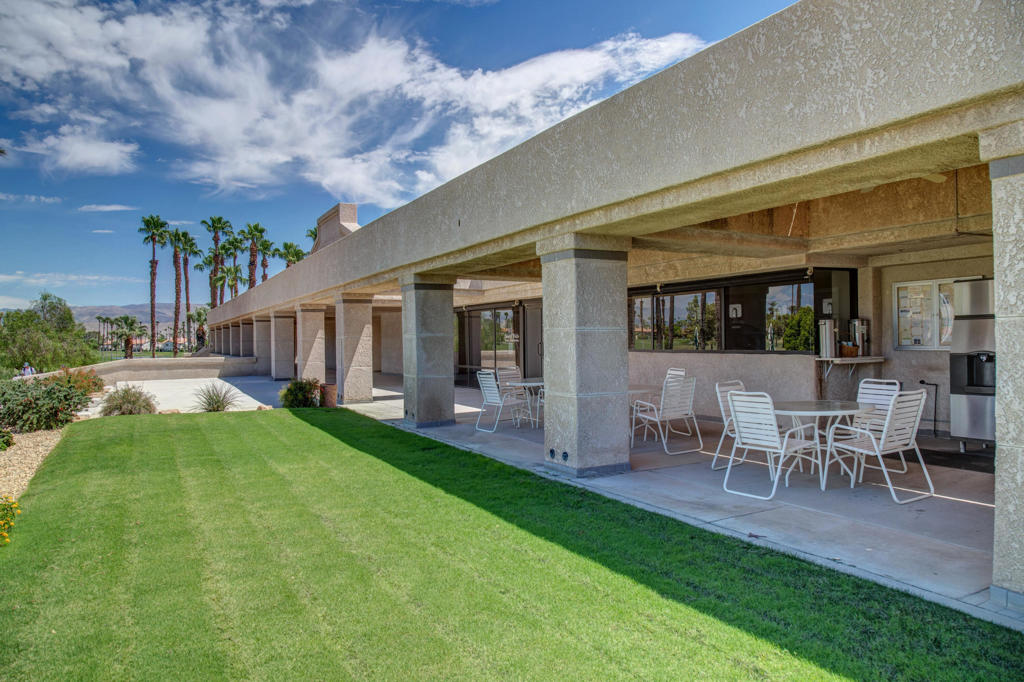 709 Vista Lago Circle N Property Photo 42