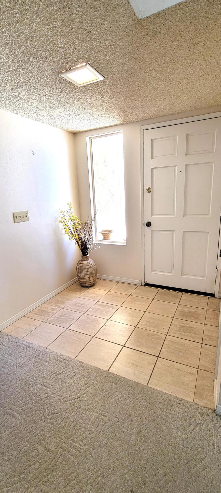 2625 N Cypress Road Property Photo 5