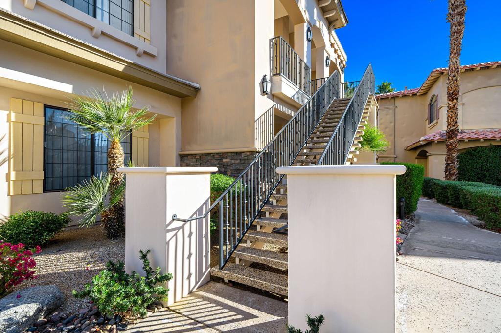 50630 Santa Rosa Plaza 8 Property Photo 5