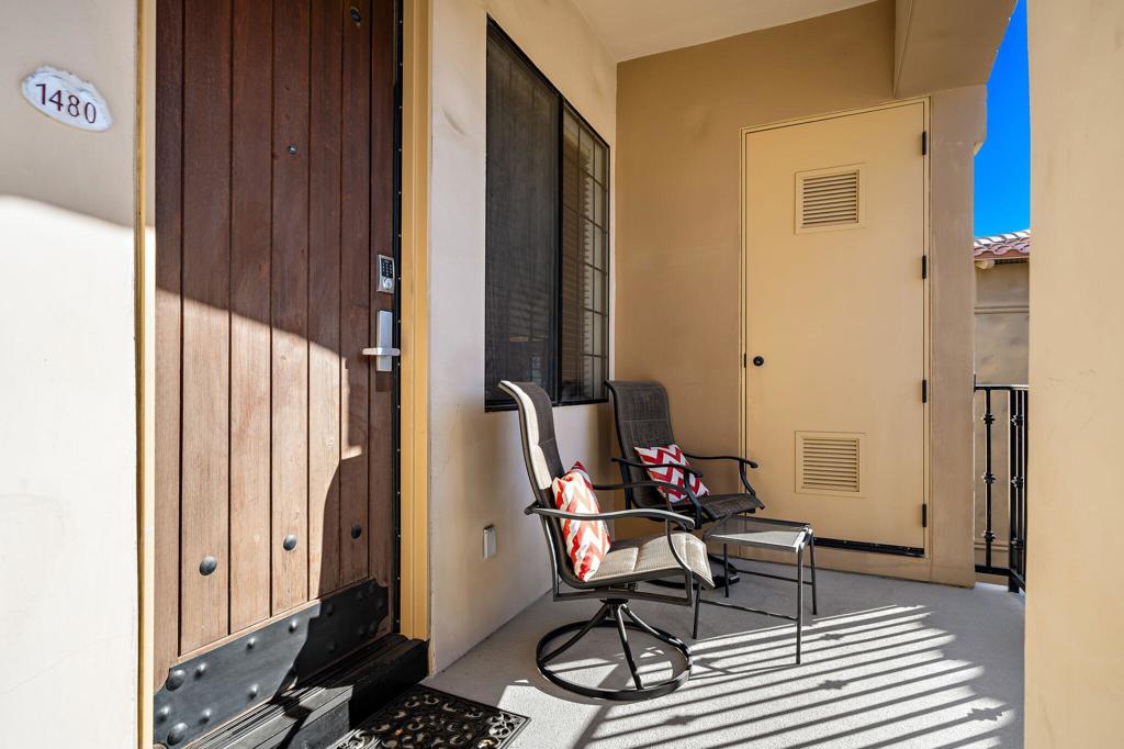 50630 Santa Rosa Plaza 8 Property Photo 6