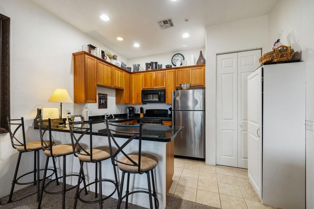 50630 Santa Rosa Plaza 8 Property Photo 10