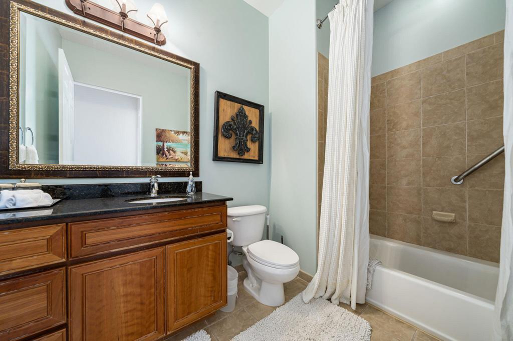 50630 Santa Rosa Plaza 8 Property Photo 17