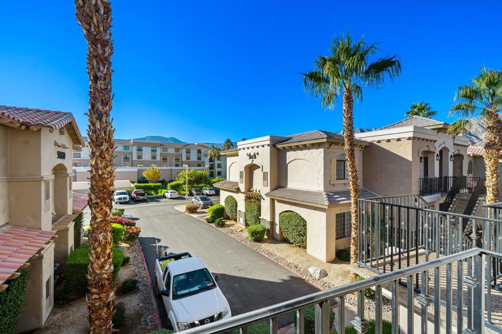 50630 Santa Rosa Plaza 8 Property Photo 27