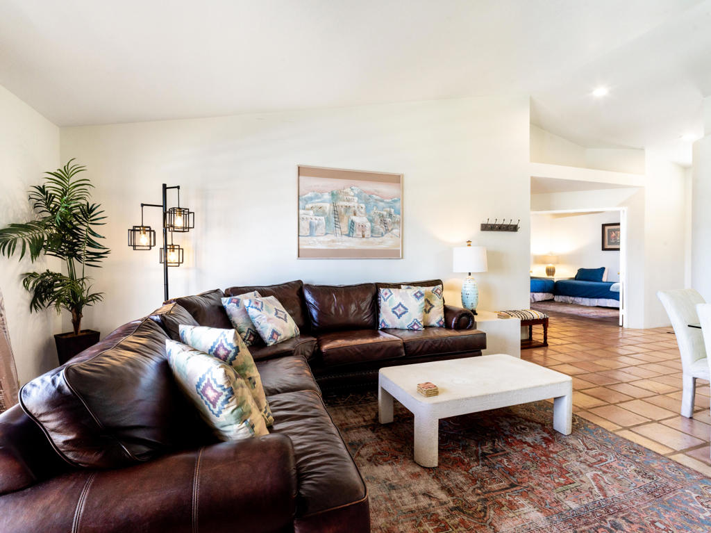 514 Desert Falls N Property Photo 6