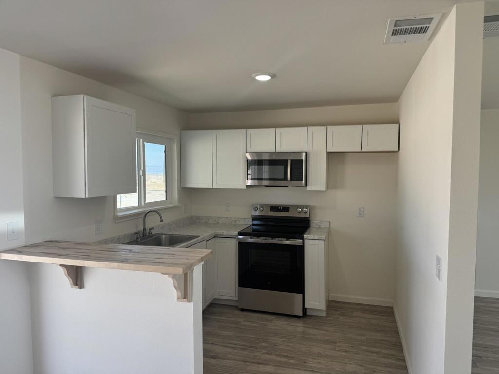 1170 Harvard Avenue Property Photo 6