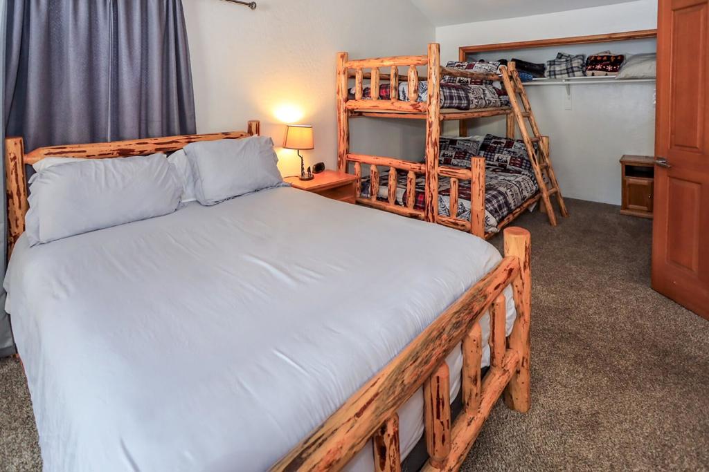 42638 Moonridge Road Property Photo 26