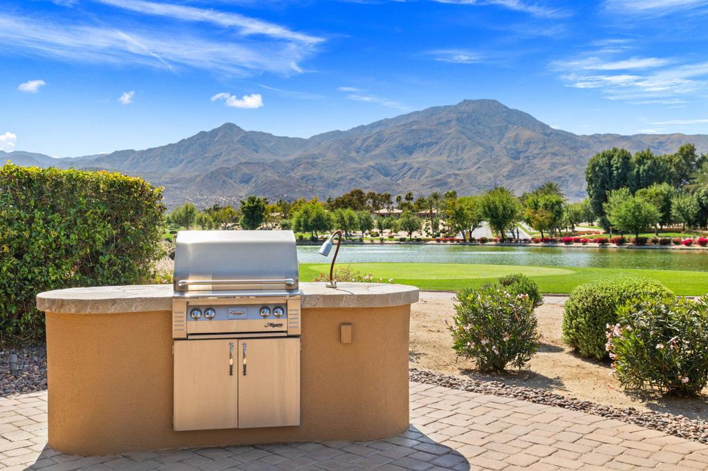 60553 Juniper Lane Property Photo 8