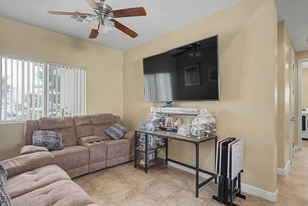 9371 Brookline Avenue Property Photo 17