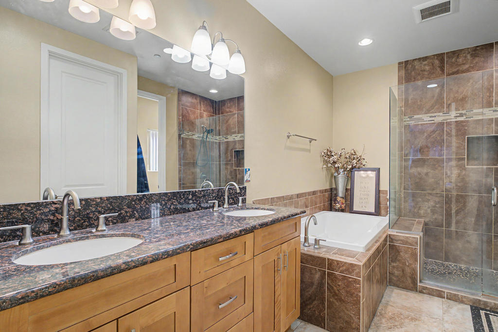 9371 Brookline Avenue Property Photo 21