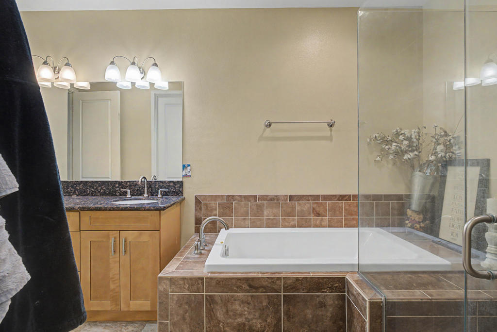 9371 Brookline Avenue Property Photo 23