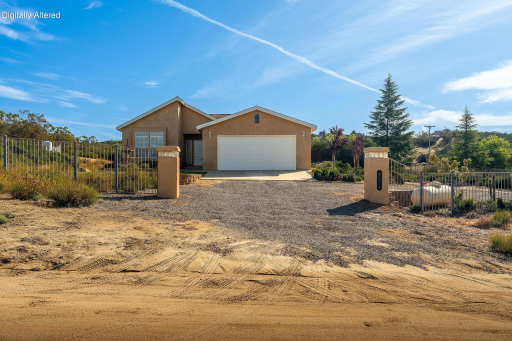 42974 Rolling Hills Drive Property Photo 2