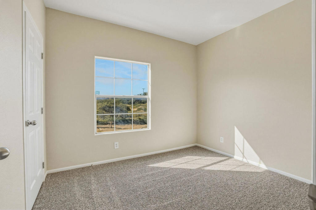 42974 Rolling Hills Drive Property Photo 27