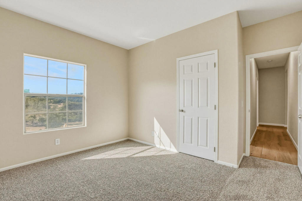 42974 Rolling Hills Drive Property Photo 29