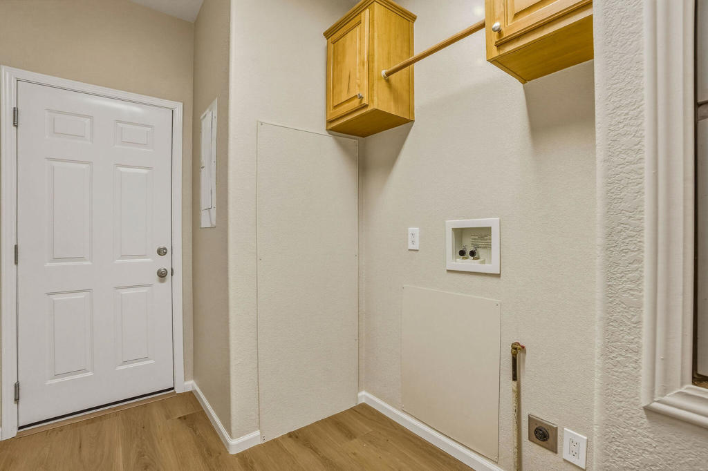 42974 Rolling Hills Drive Property Photo 30