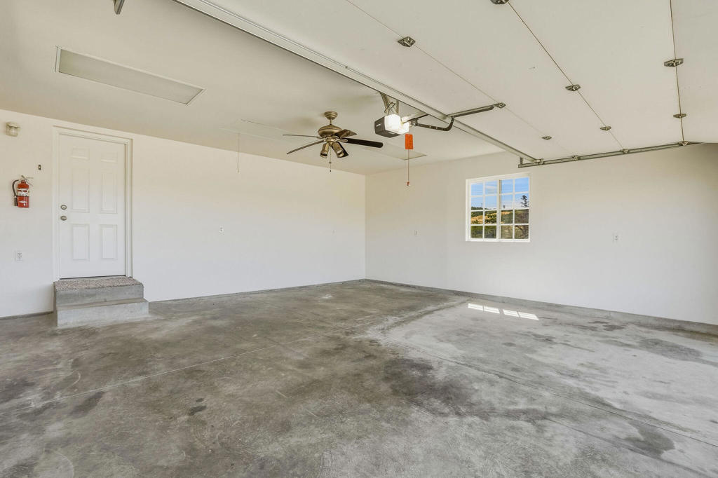42974 Rolling Hills Drive Property Photo 31