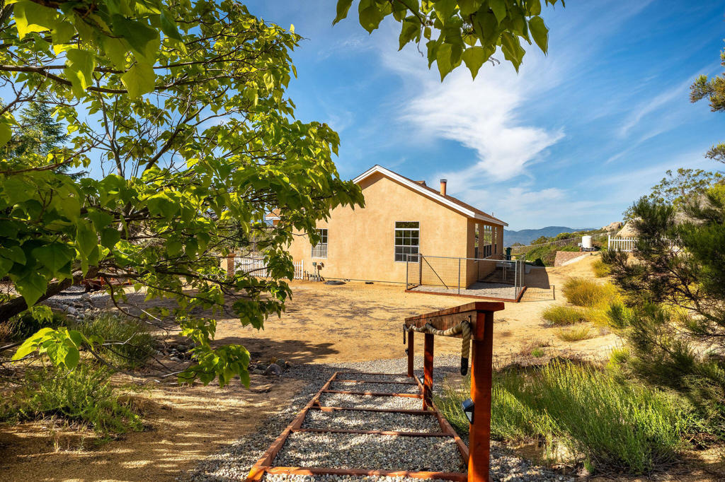 42974 Rolling Hills Drive Property Photo 40