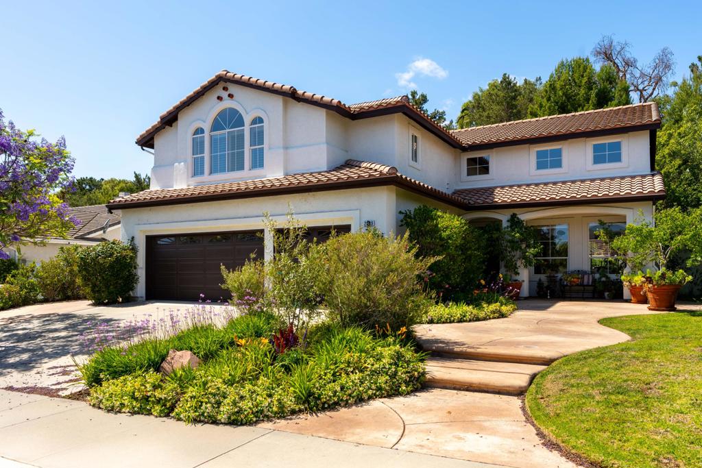 2039 Alborada Drive Property Photo 3
