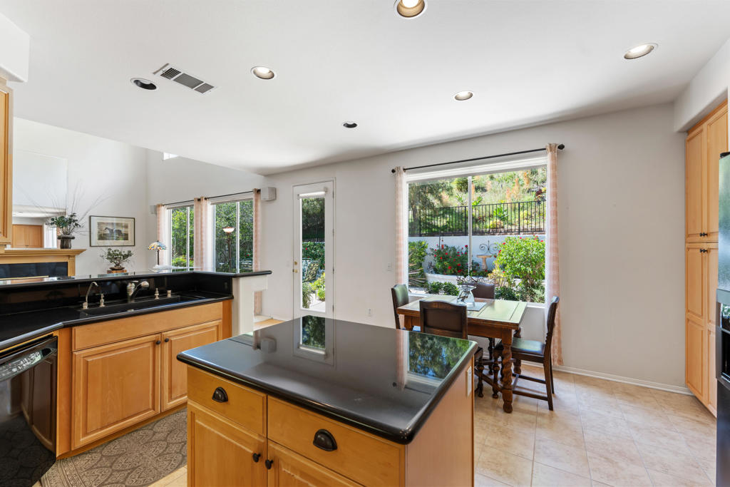 2039 Alborada Drive Property Photo 22