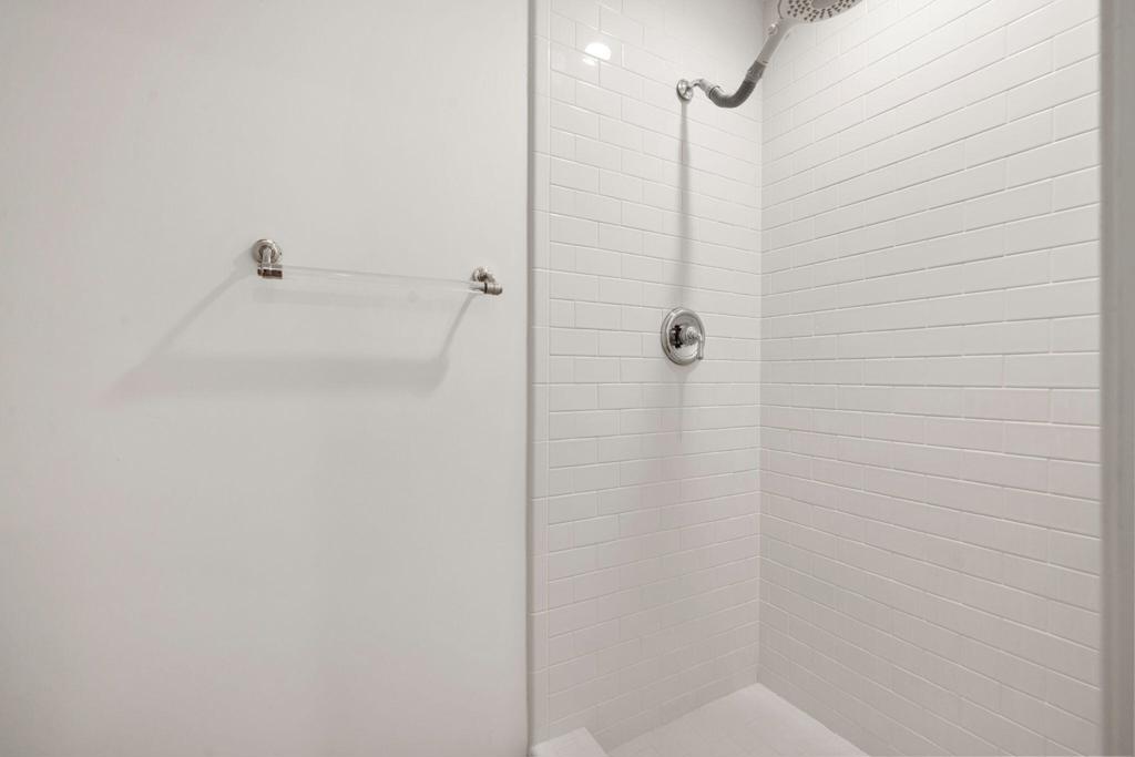 481 N Hermosa Drive Property Photo 31