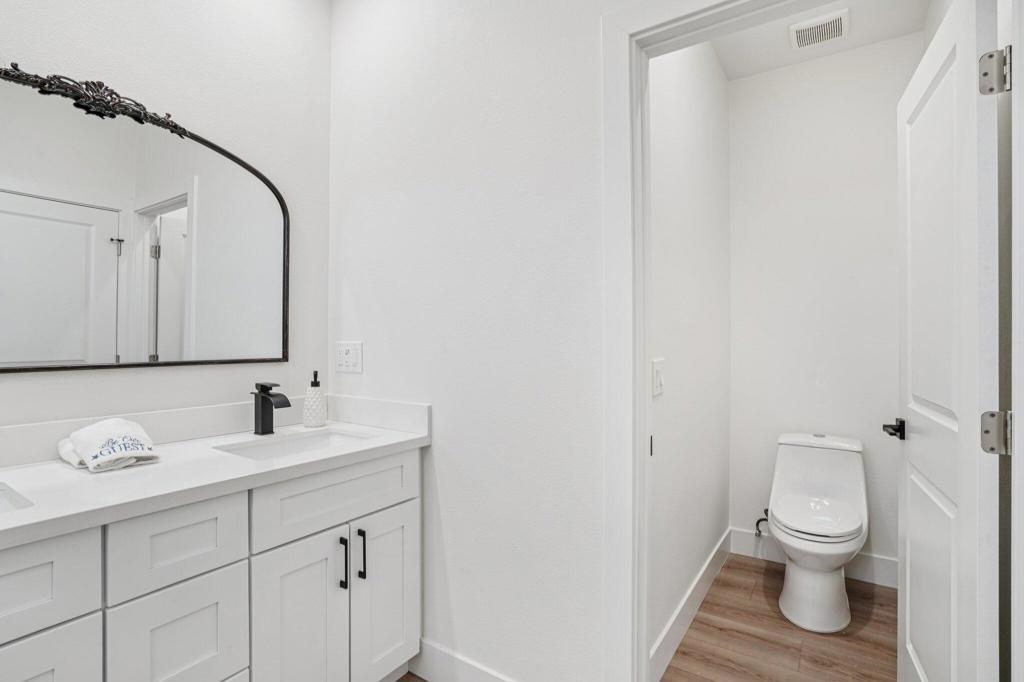 64382 Spyglass Avenue Property Photo 21