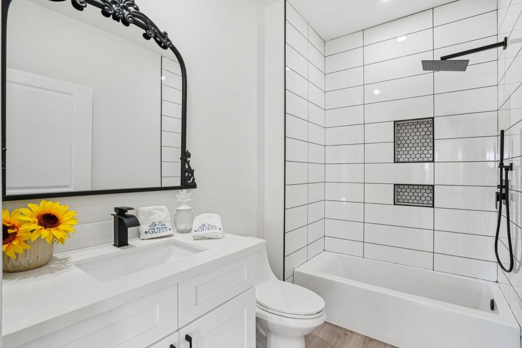 64382 Spyglass Avenue Property Photo 23