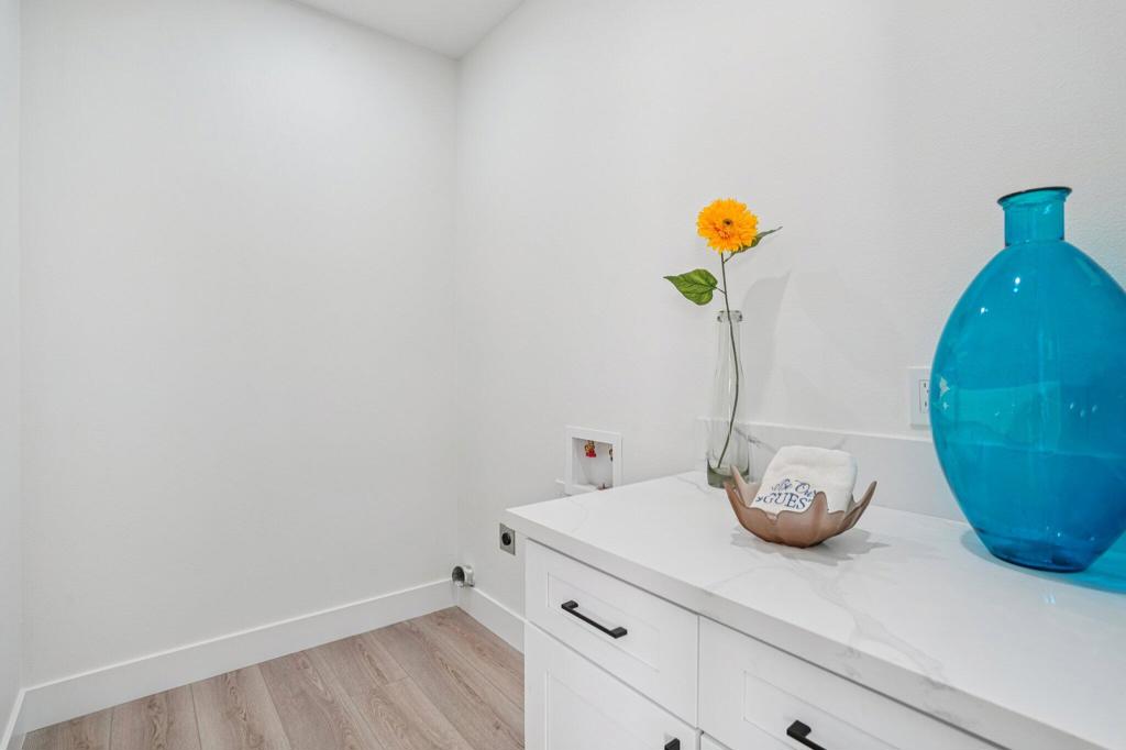 64382 Spyglass Avenue Property Photo 27