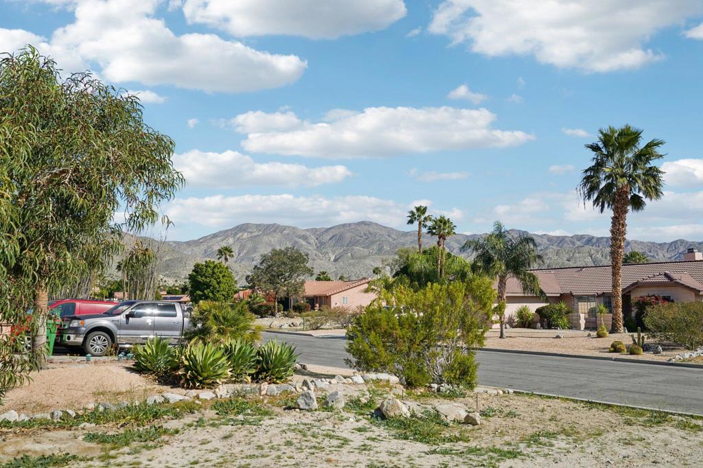 64382 Spyglass Avenue Property Photo 35