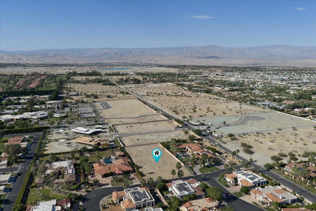 2 Carrera Place Property Photo 10