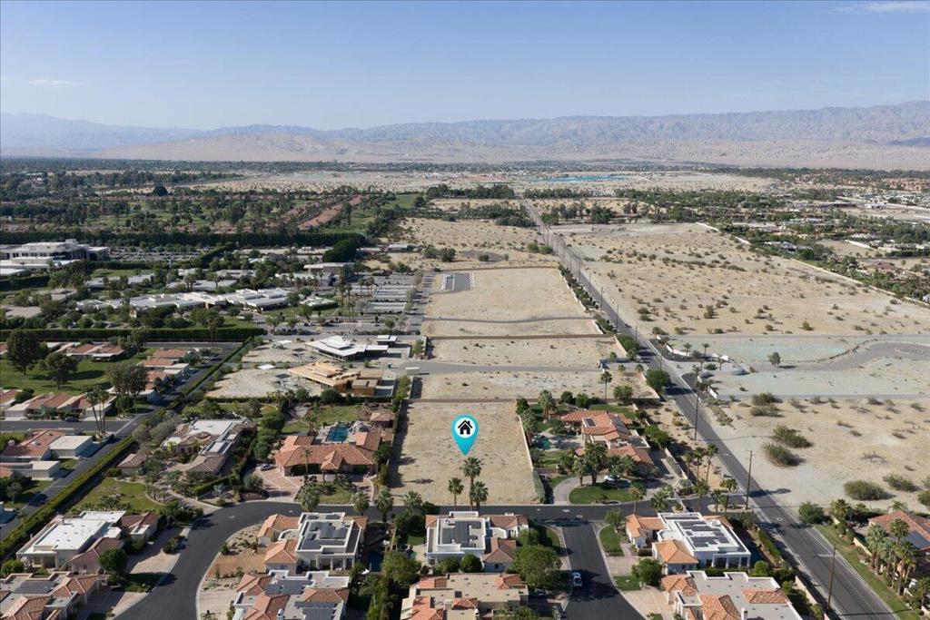 2 Carrera Place Property Photo 11