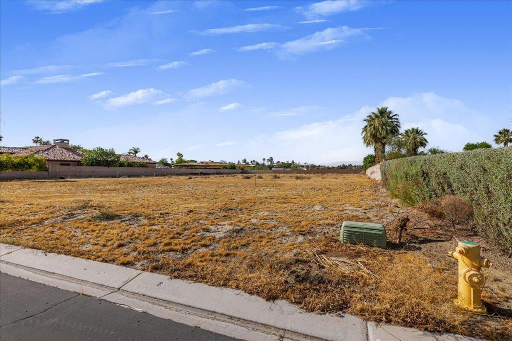 2 Carrera Place Property Photo 14