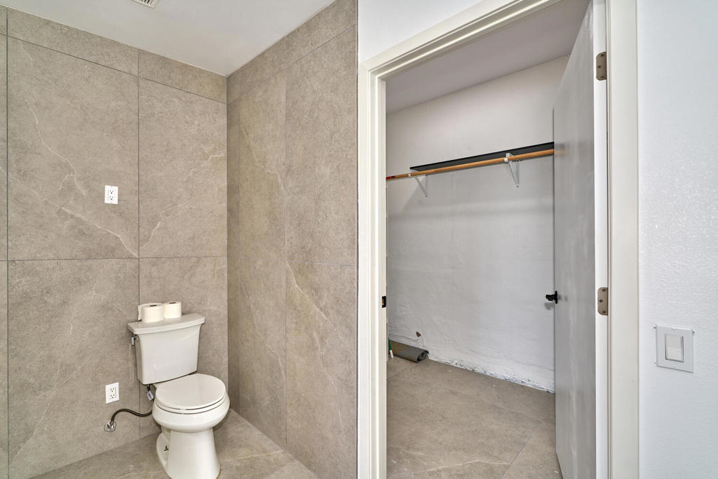 73300 Paradise Avenue Property Photo 14
