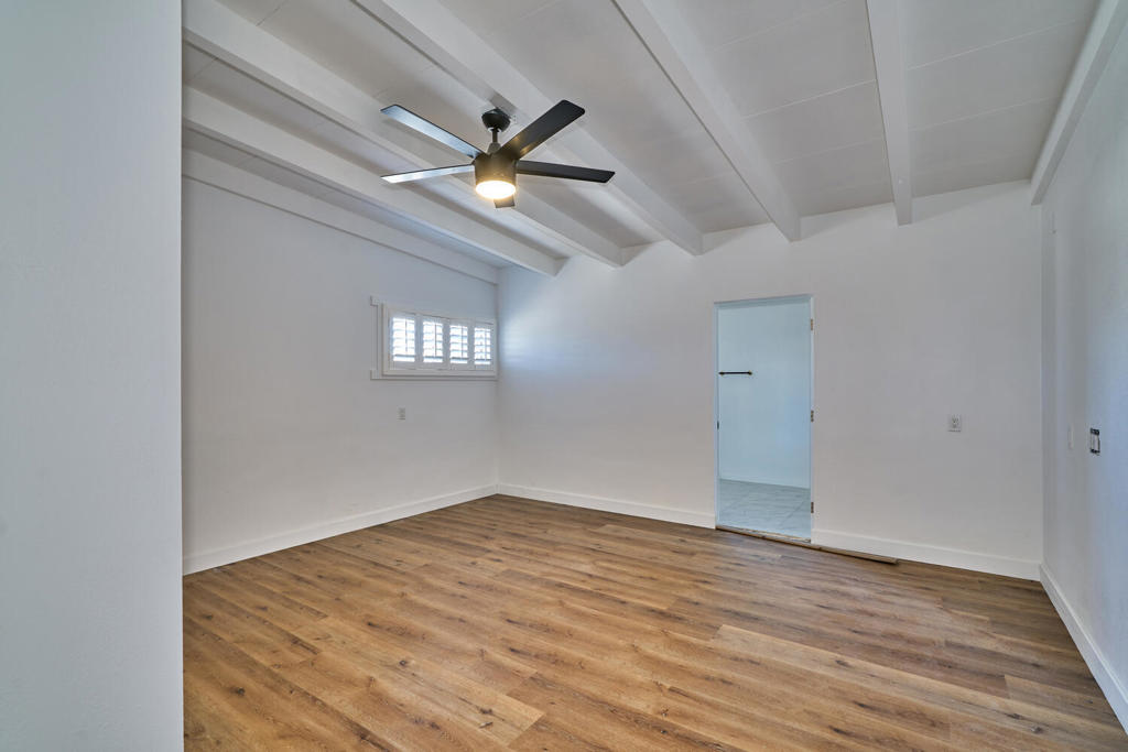 73300 Paradise Avenue Property Photo 18