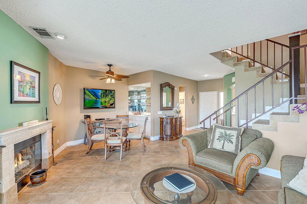 79803 Olympia Fields Property Photo 7
