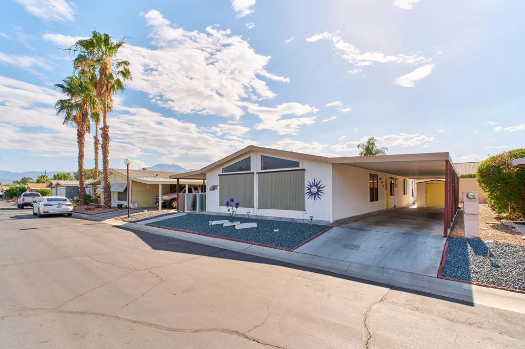 47685 Prado Way Property Photo 6