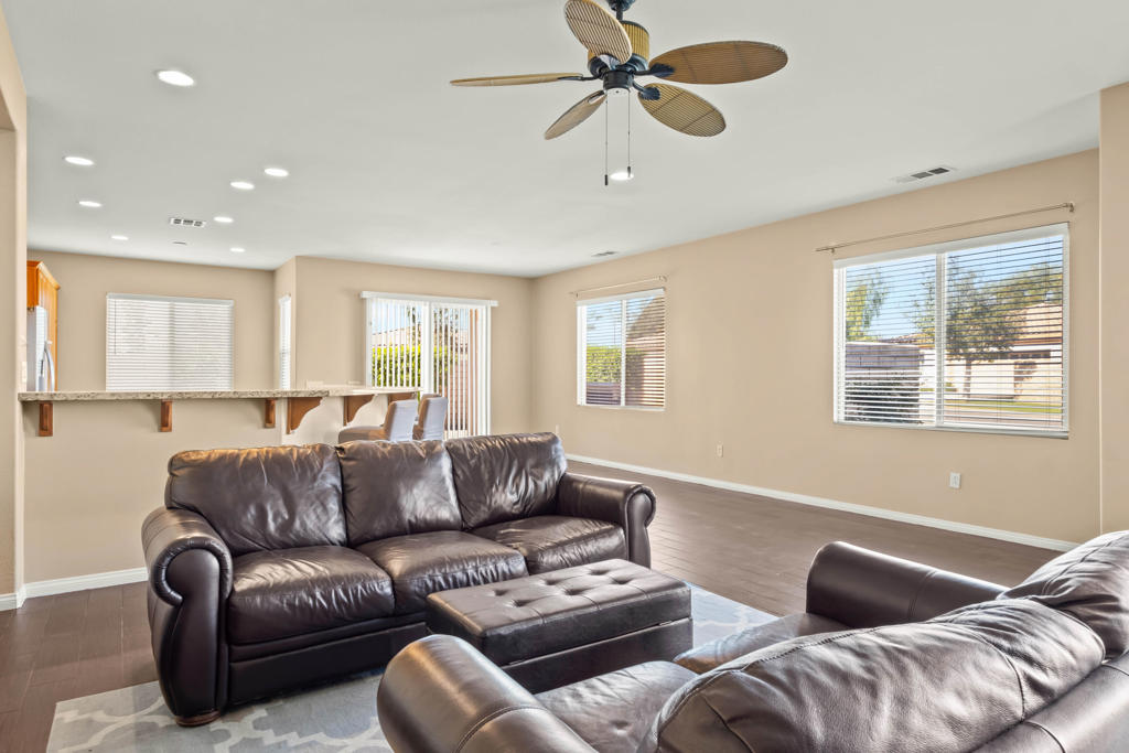 82013 Cochran Drive Property Photo 5