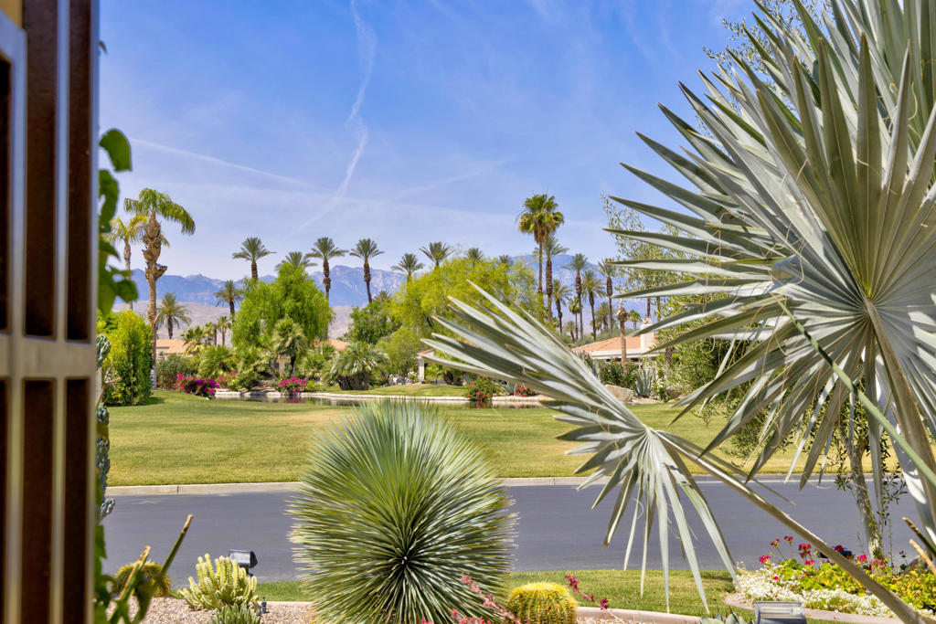 75105 Spyglass Drive Property Photo 3