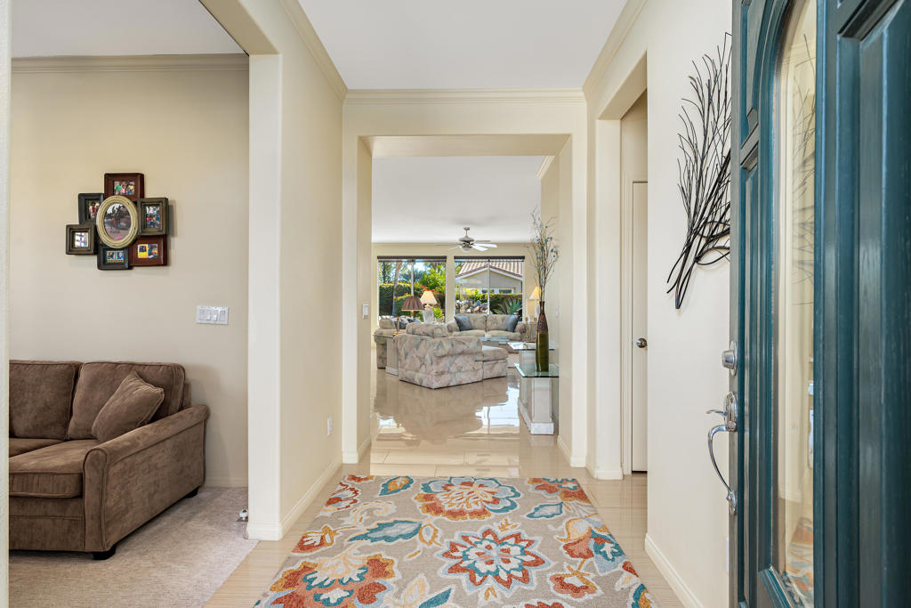 60200 Wishbone Court Property Photo 6