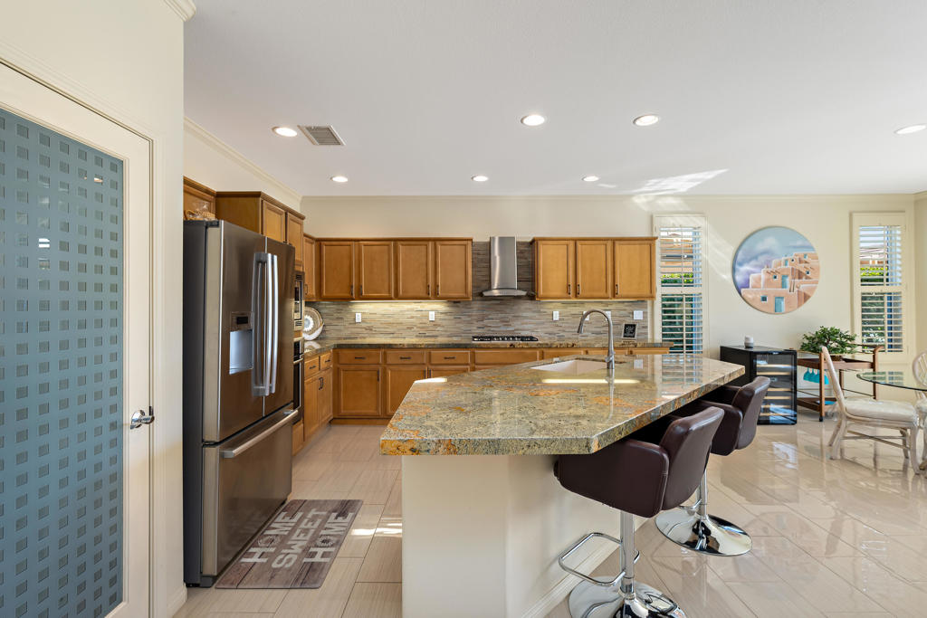 60200 Wishbone Court Property Photo 8