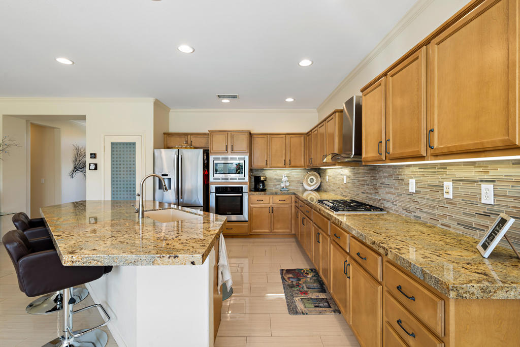 60200 Wishbone Court Property Photo 12
