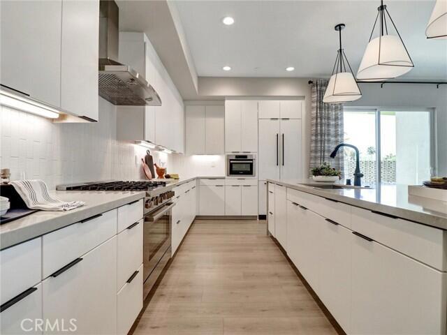 706 Obsidian Loop E Property Photo 12