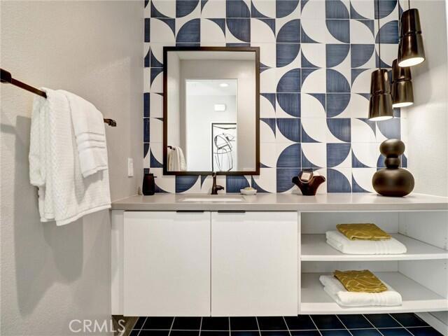 706 Obsidian Loop E Property Photo 24