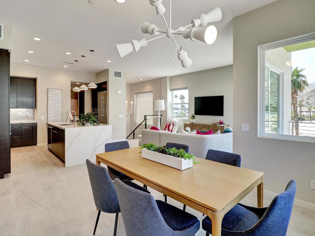 798 Obsidian Loop E Property Photo 8
