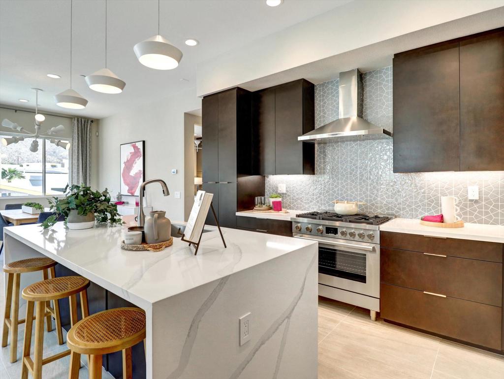 798 Obsidian Loop E Property Photo 11