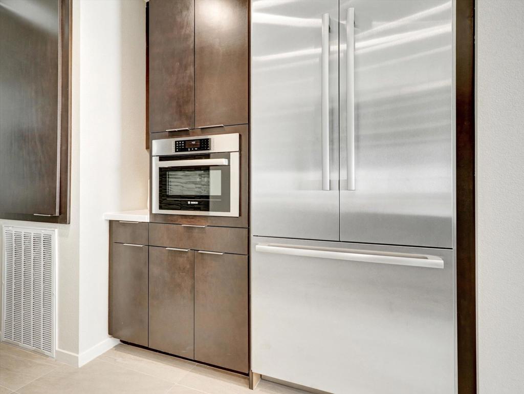 798 Obsidian Loop E Property Photo 13