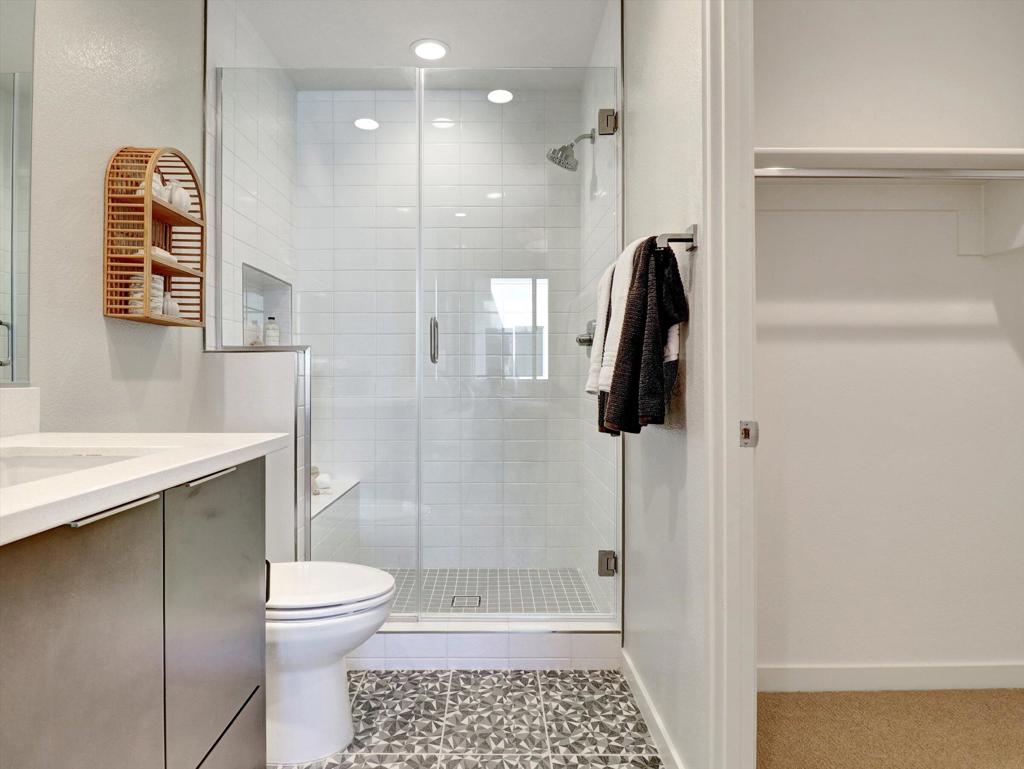 798 Obsidian Loop E Property Photo 33
