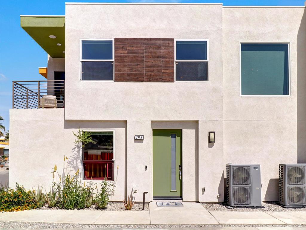 798 Obsidian Loop E Property Photo 39