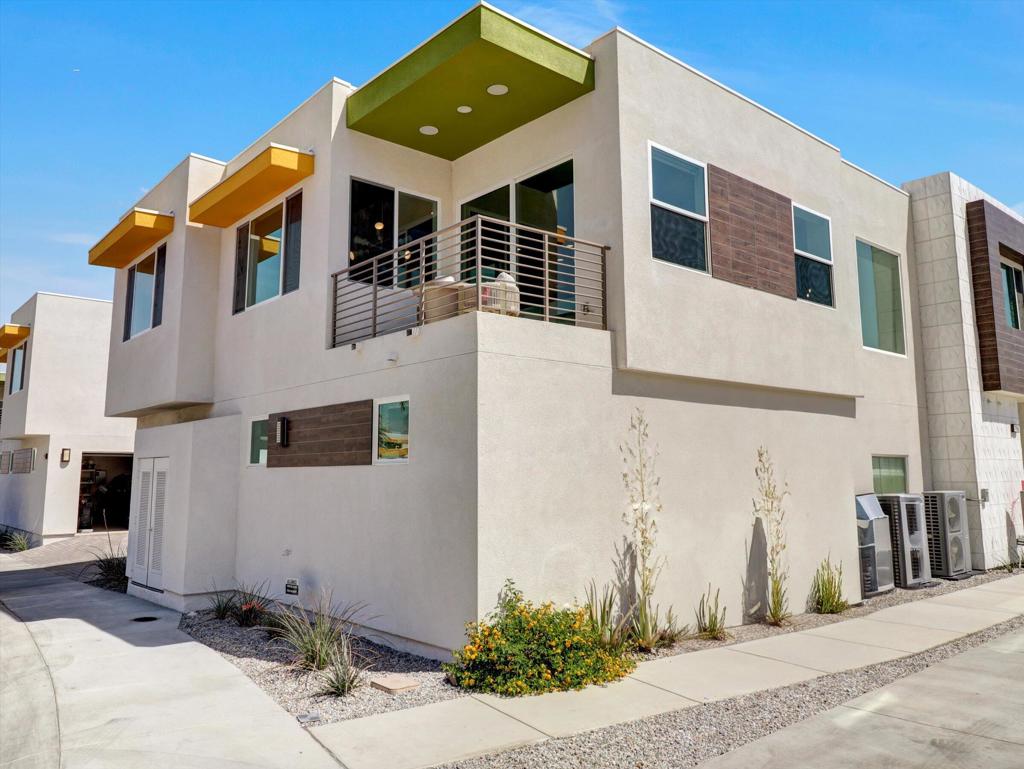 798 Obsidian Loop E Property Photo 40