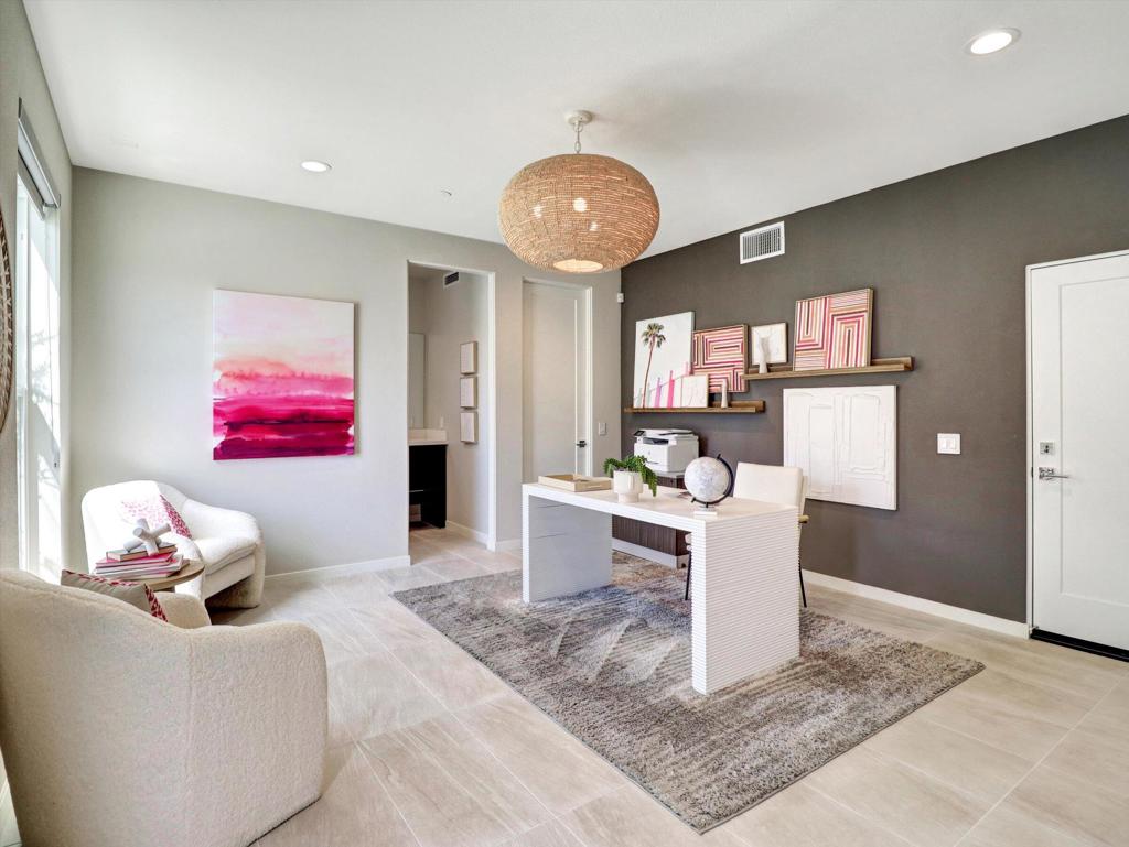 798 Obsidian Loop E Property Photo 41
