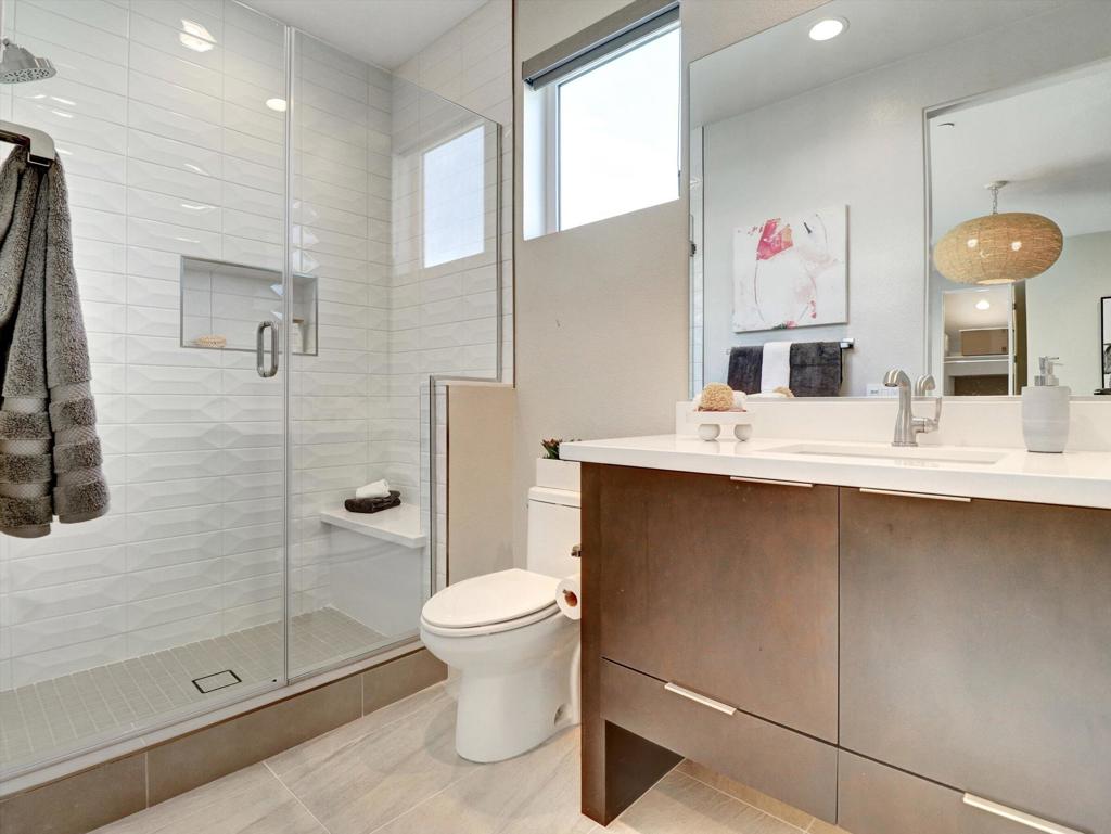 798 Obsidian Loop E Property Photo 45