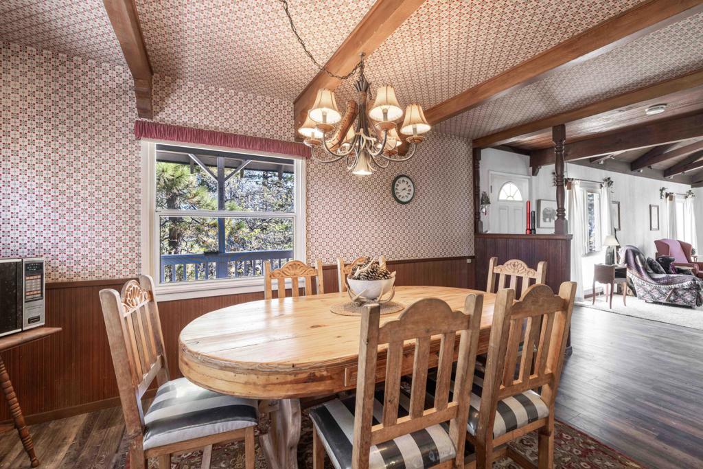 721 Villa Grove Avenue Property Photo 11